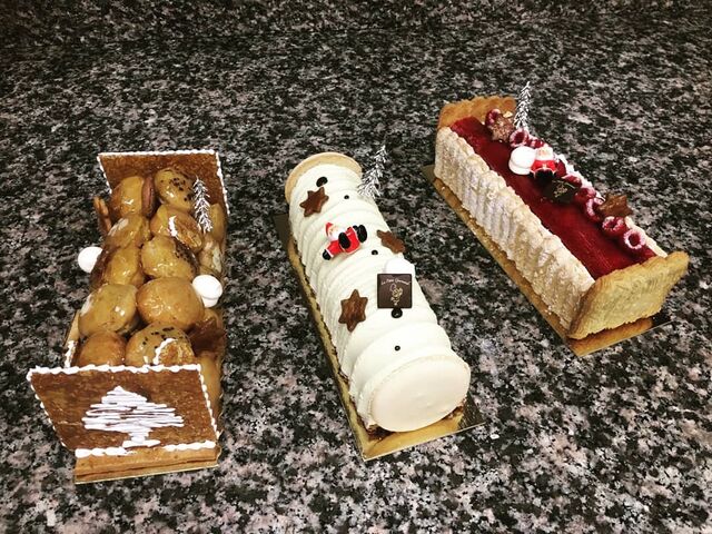 Bûche Pièce Montée - Parfum au choix
Buche Neige
Bûche Royale : Champagne et Framboise
(noël 2019)