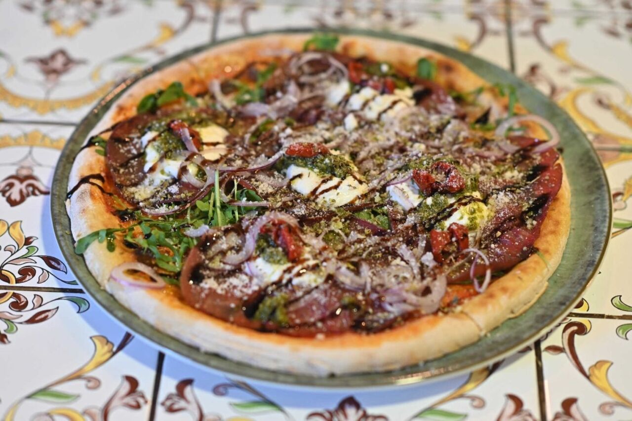 A pizza bestseller da Il Nostro Sapore em Vila Nova de Gaia foi criada pelo proprietário