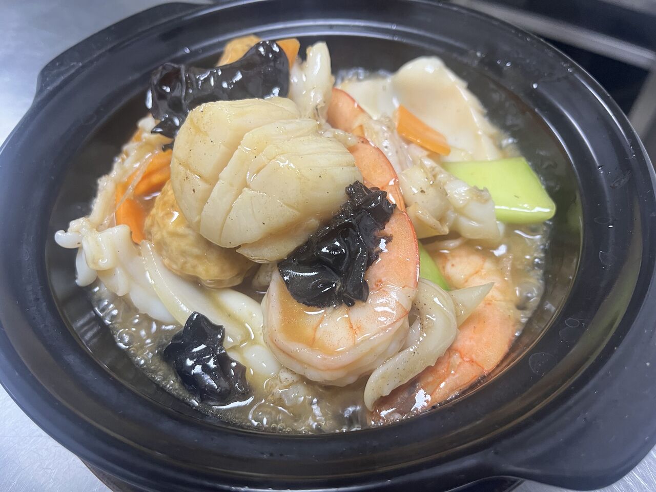 Cocotte de fruits de mer mijotés, saveur chinoise