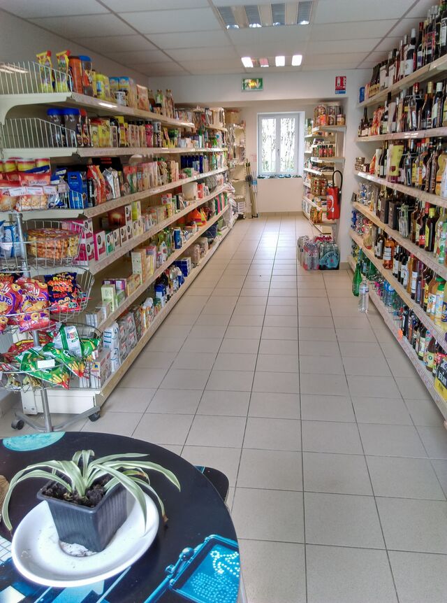 Réorganisation du magasin coté épicerie