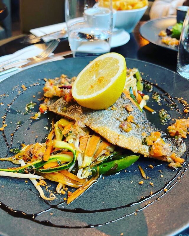 Filet de bar et wok de légumes 