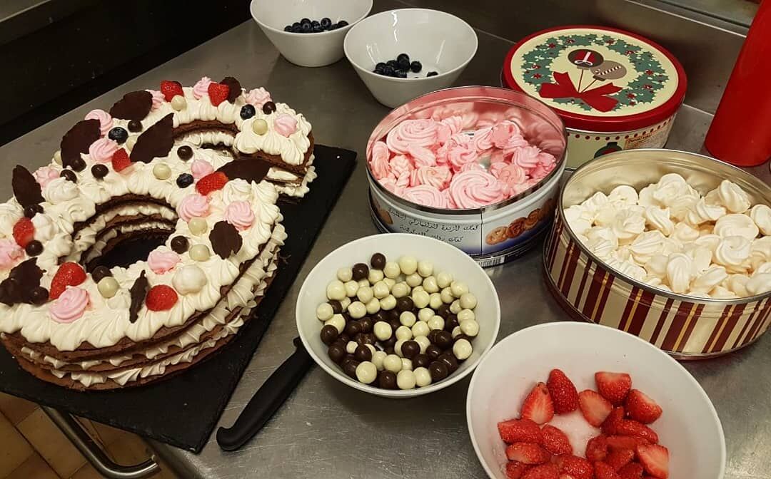 Organiziramo rođendanske proslave, krštenja, krizme, poslovne večere, ma sve što si možete zamisliti. Tu smo za Vas!