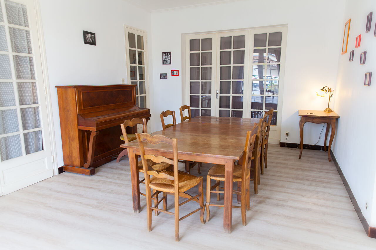 Espace de travail sur table 