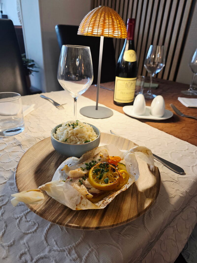 Papillote de filet de perche aux petits légumes 