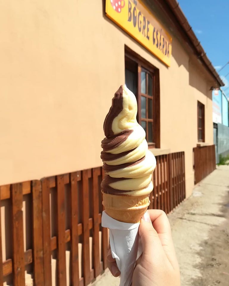 Nyáron fagylalt is színesíti kínálatunkat!:)