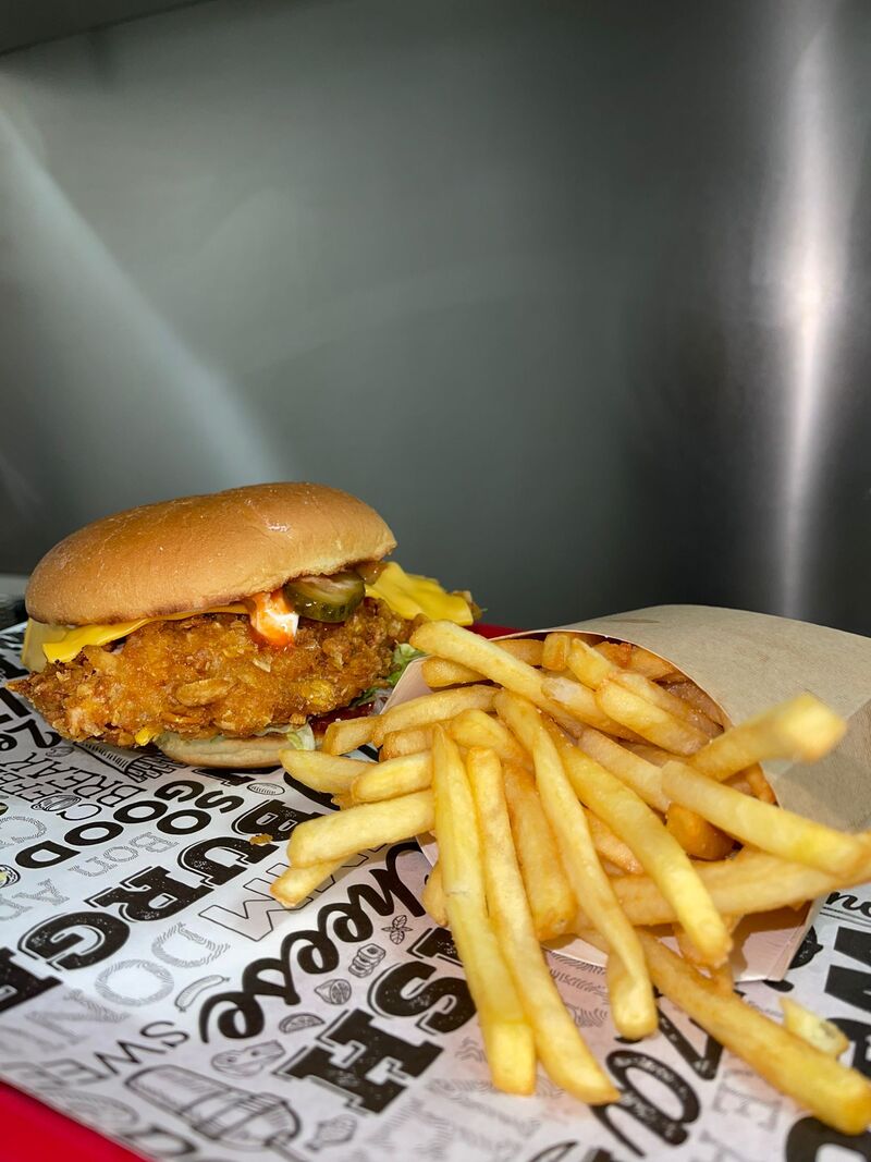 Momo spécial chicken 