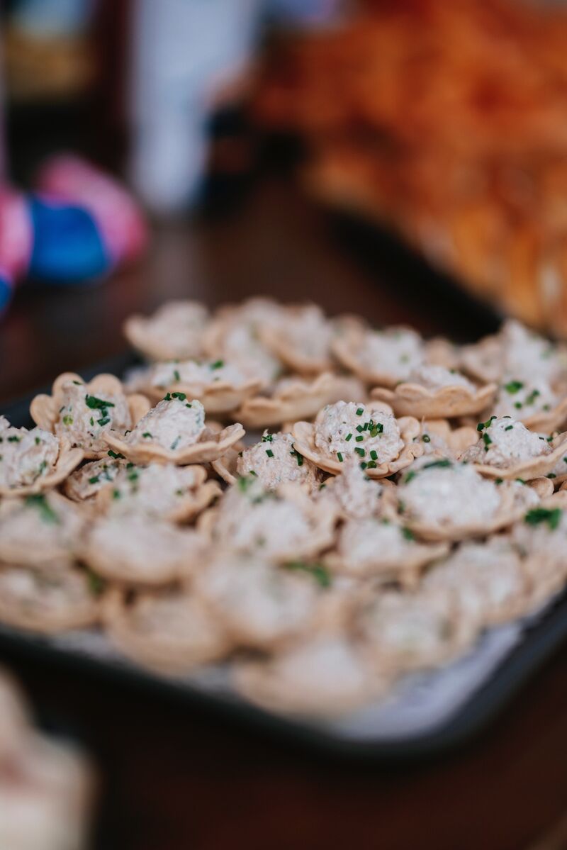 Rillettes de thon sur fleur sablée