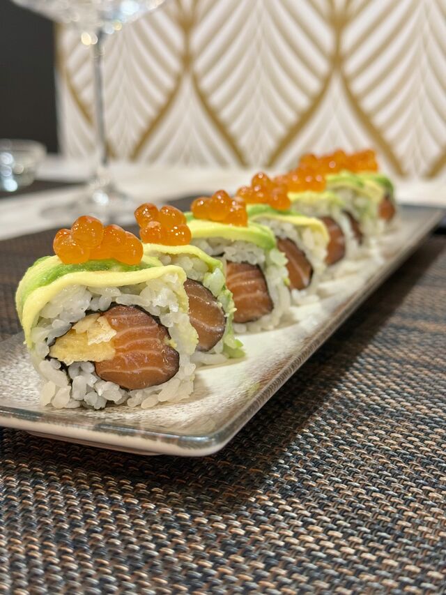 Tamago Salmón roll 