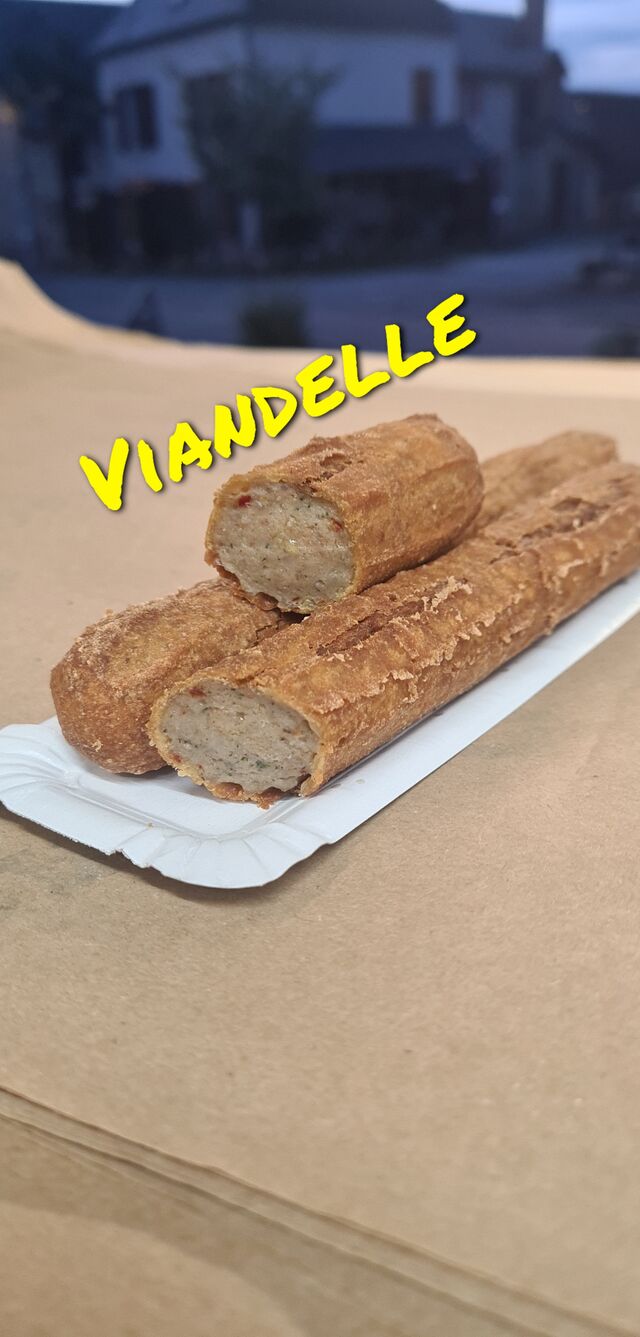 VIANDELLE
Viande de poulet avec pâte croustillante autour
