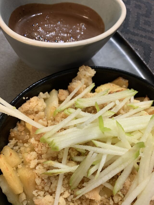 Le Crumble aux Pommes Granny et Chocolat
