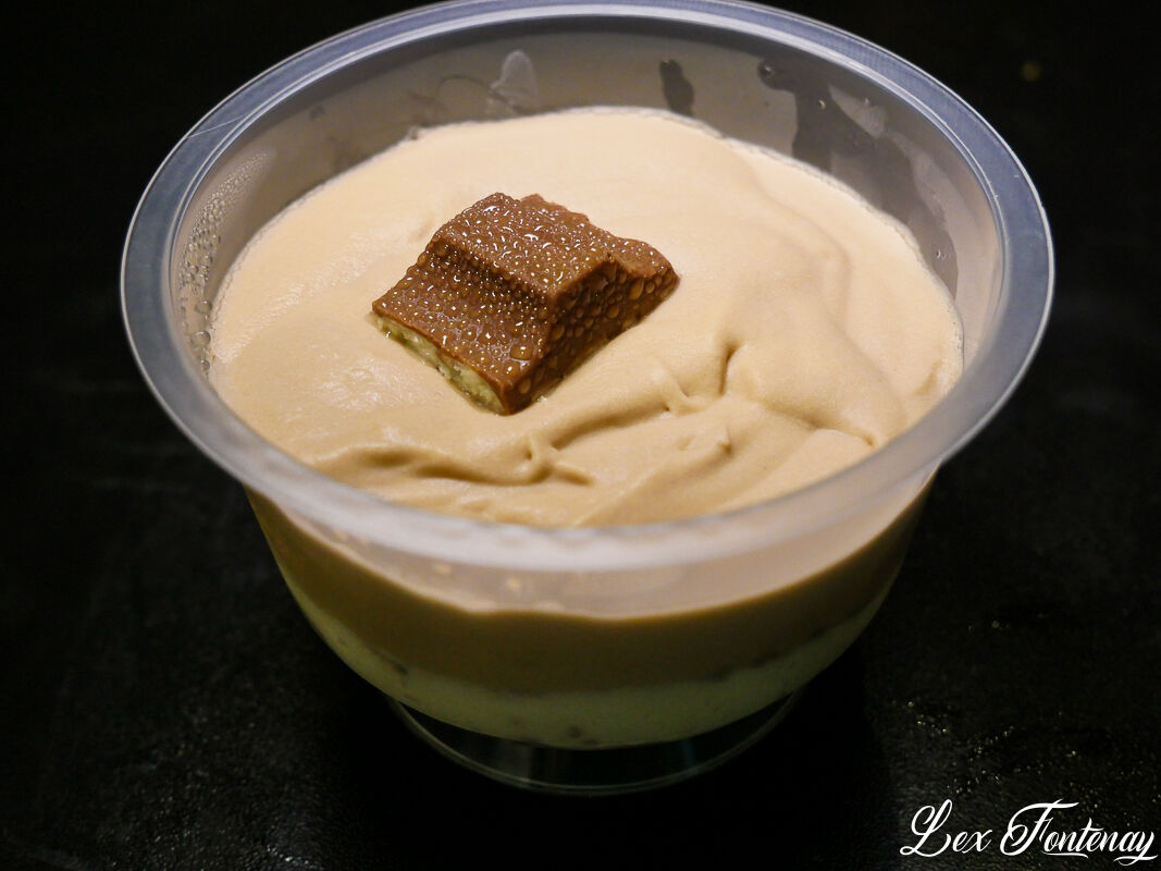 C'est pas parce que l'on est adulte qu'on ne diit pas aimer le KINDER , alors quand en plus le One Street en fait un Tiramisu !