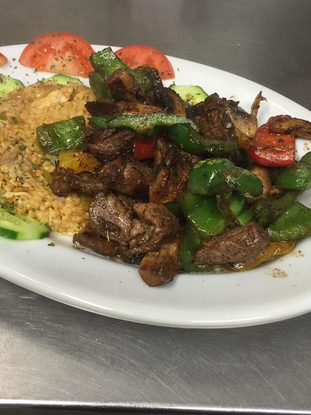 Grillteller mit Bulgur