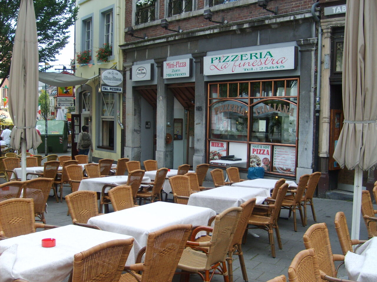 Genießen Sie unsere leckeren Speisen auf der Terrasse