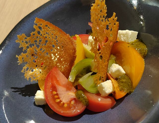 Tomates anciennes/ Brebis / Basilic