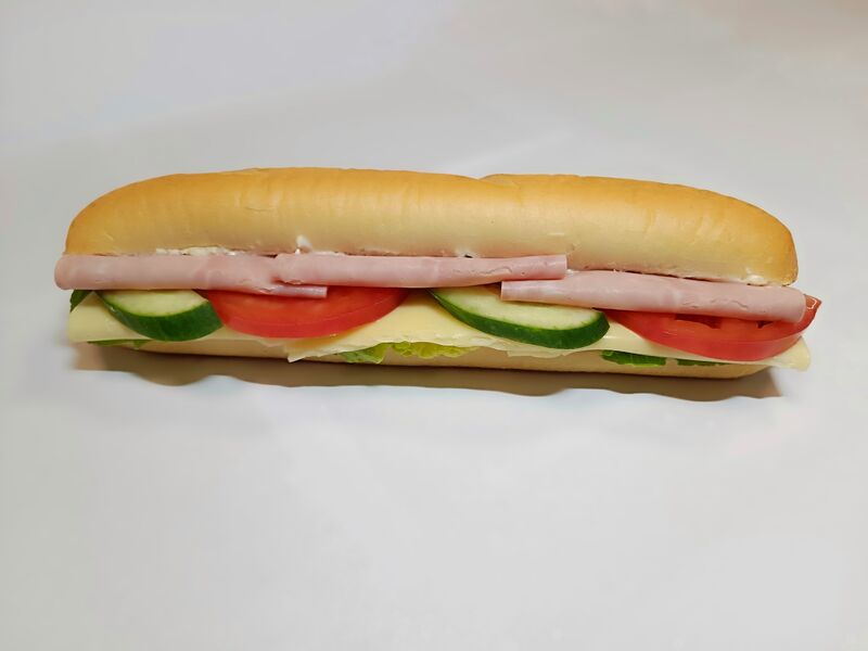 bageta se šunkou a sýrem