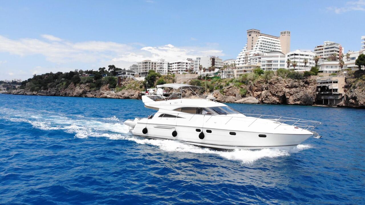 muhteşem bir tekne.