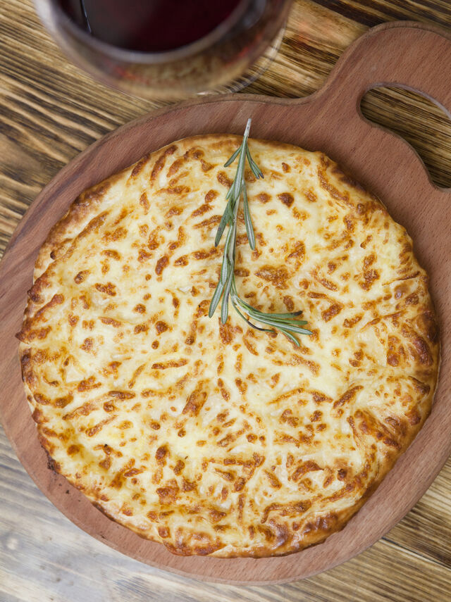 Хачапурі мегрельський із подвійним сиром