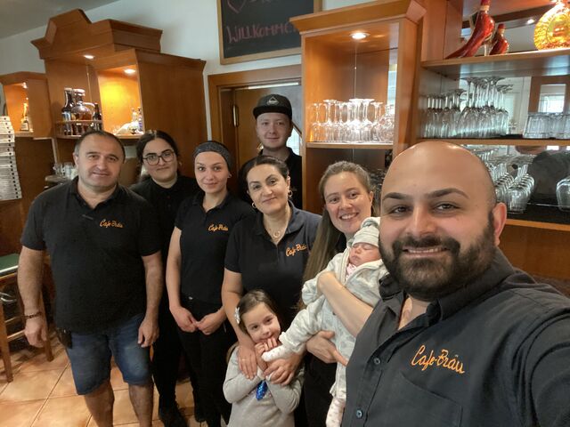 Das Cafe Bräu Team