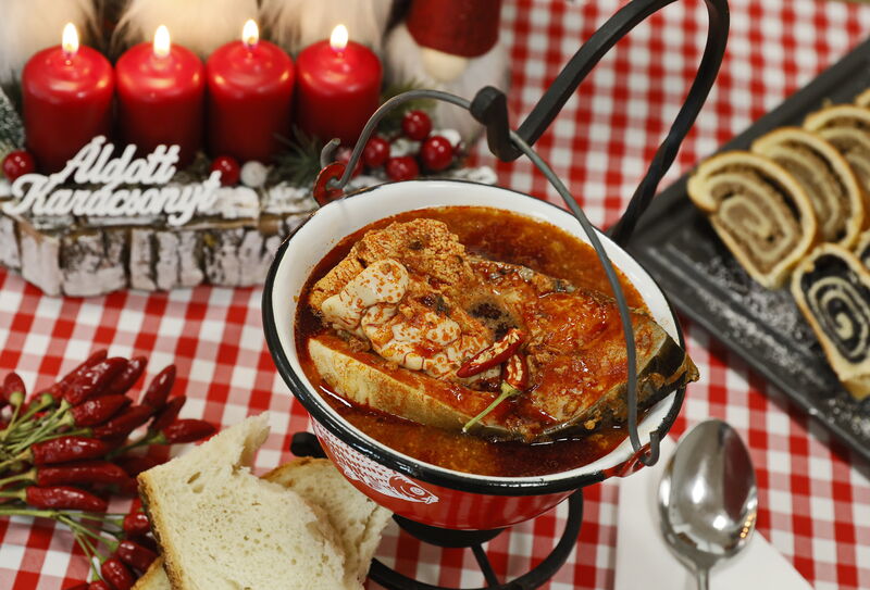 Halászlé kisbográcsban 