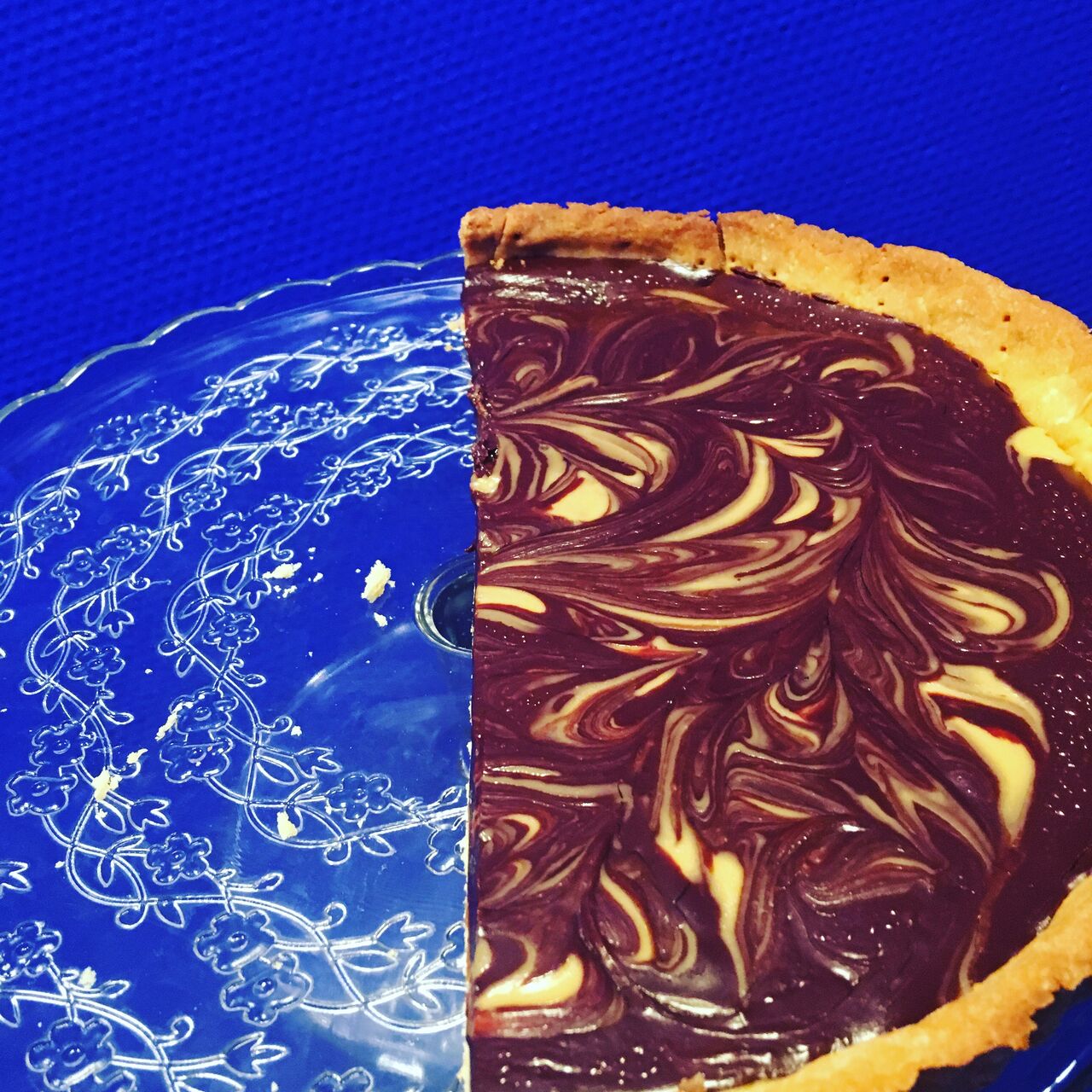 Tarte marbrée chocolat Weiss et beurre de cacahuètes