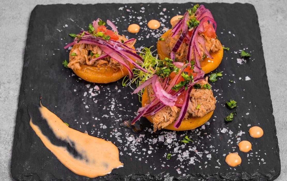 AREPITAS PULLED PORK