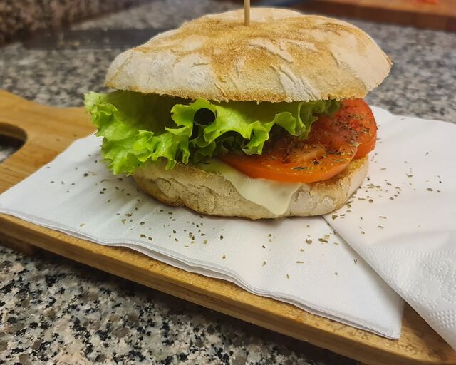 Panino caprese 