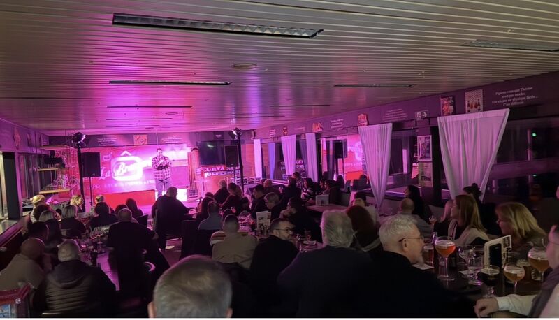Stand up avec humoristes de la région
