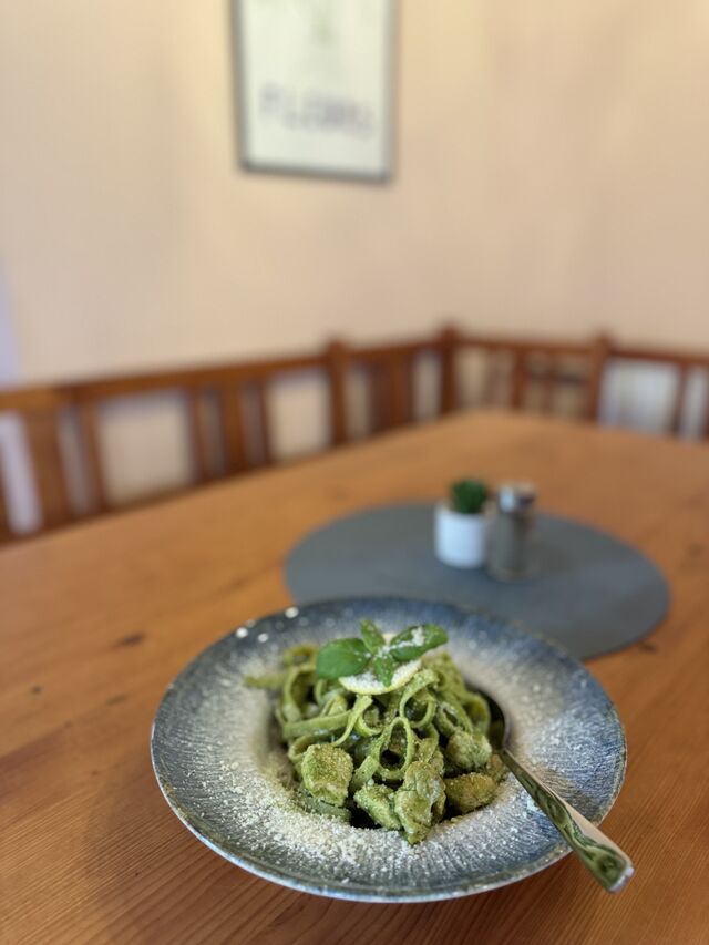 Tagliatelle al pesto