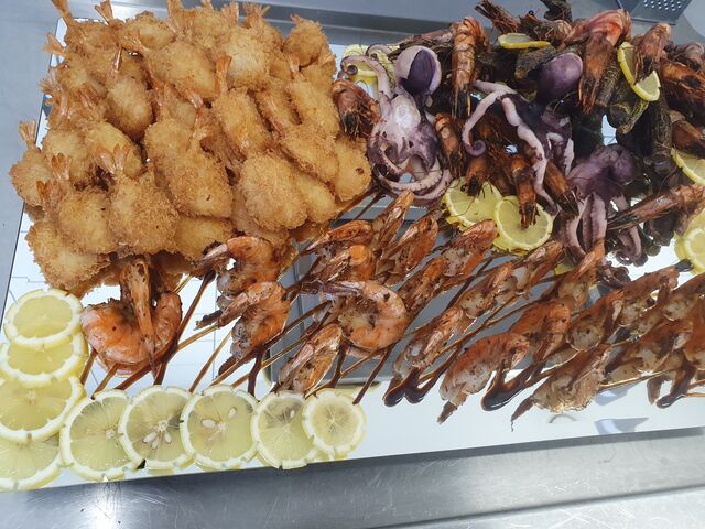 Platte mit Meeresfrühte