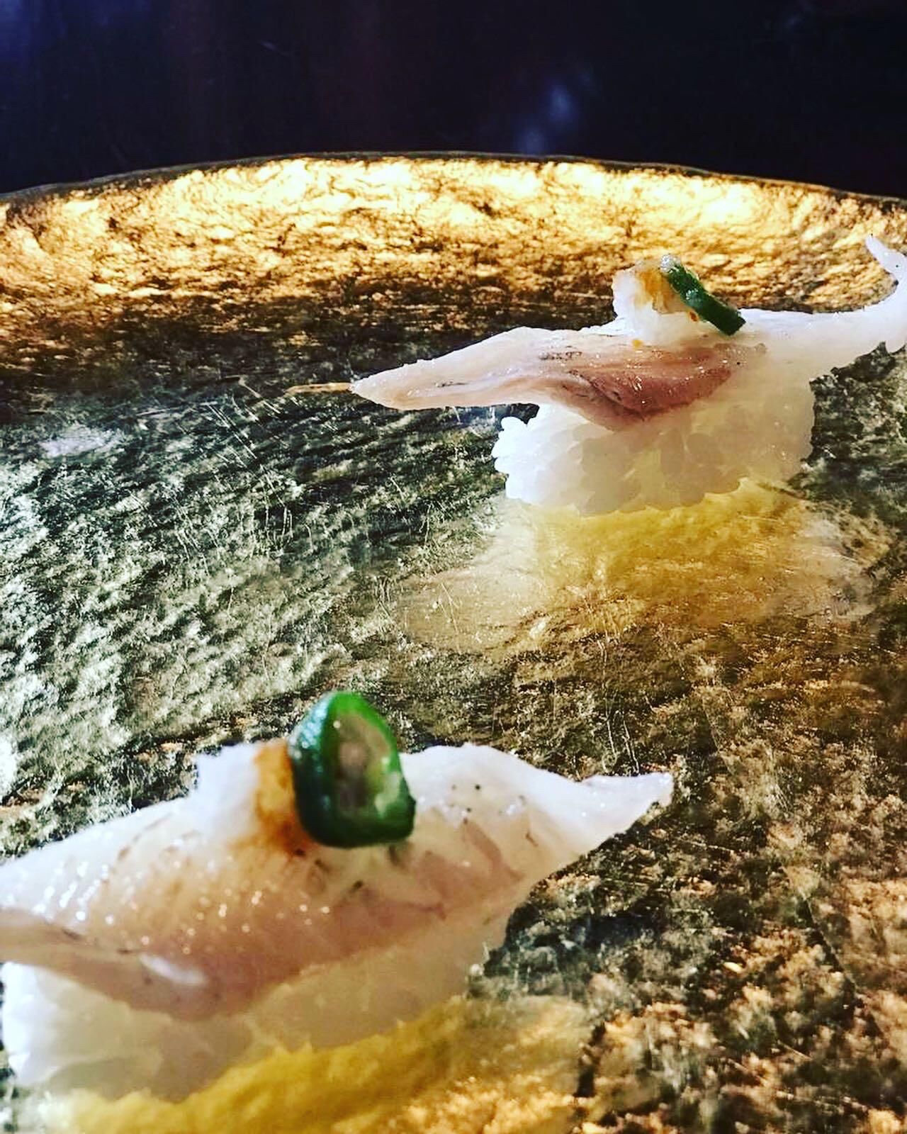 NIGIRI E PESCADO BLANCO MADURADO