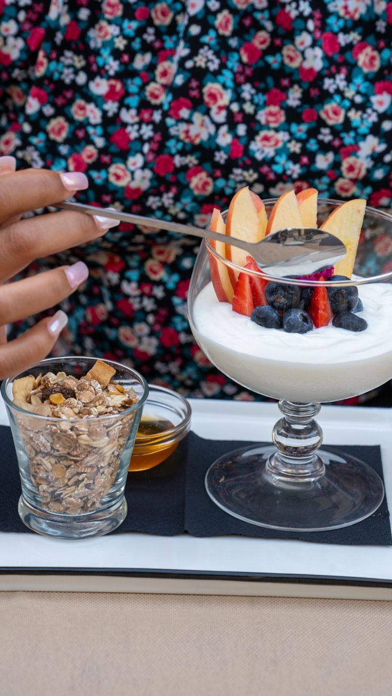 Bowl de yogurt griego