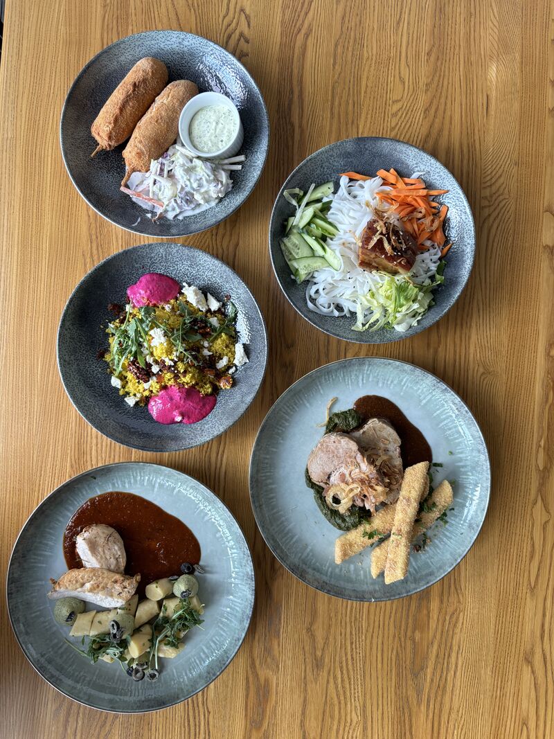 Pondělí až pátek do 15 hodin, výběr z pěti jídel