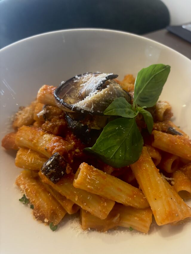 Rigatoni alla norma