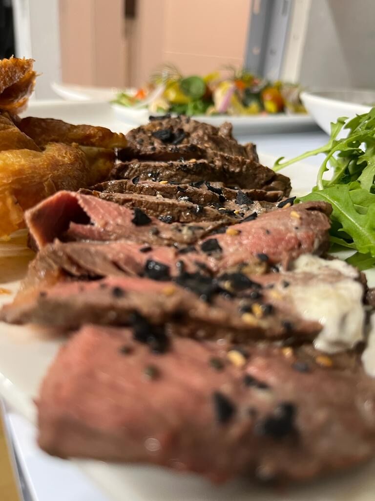 Roast Beff con croissant