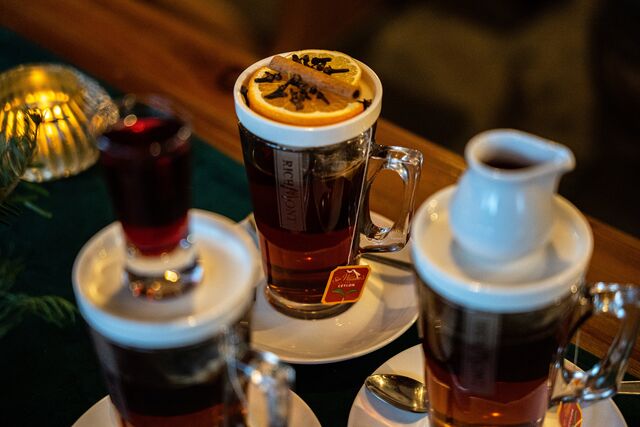 Herbaty: z Wiśniówką, rozgrzewająca, z malinami