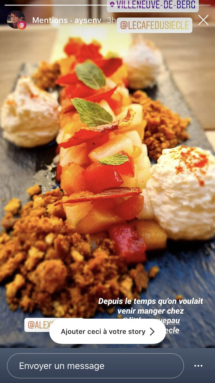 Le duo de melon et pastèques avec sa chantilly de jambon cru , son crumble de pain et ses chips de jambon cru