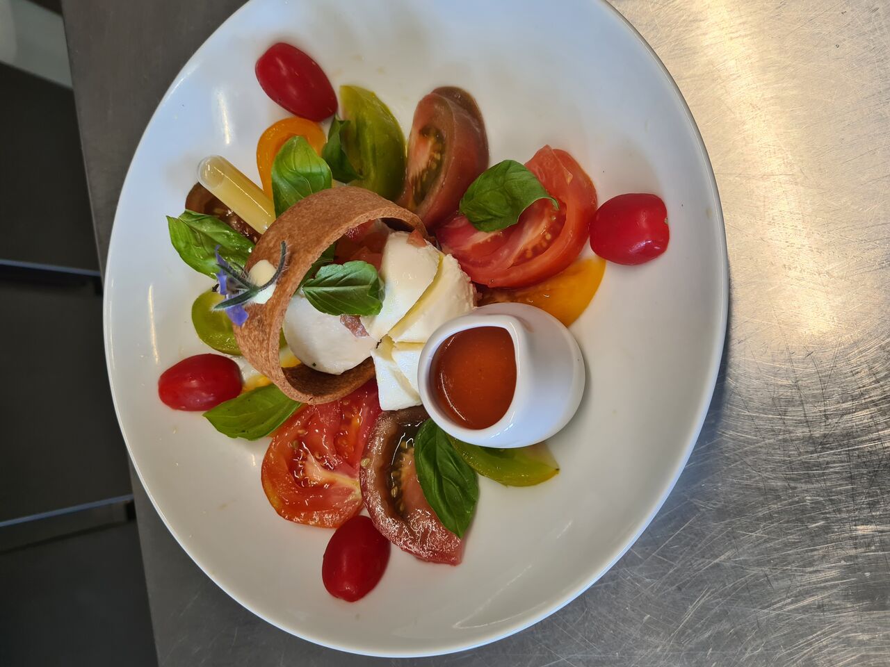 La tomate mozzarelle d'antan revisitée