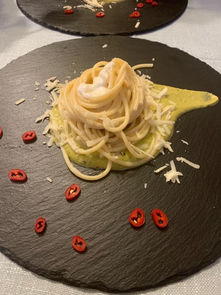 Erbsenpesto, Pecorino, Buratta