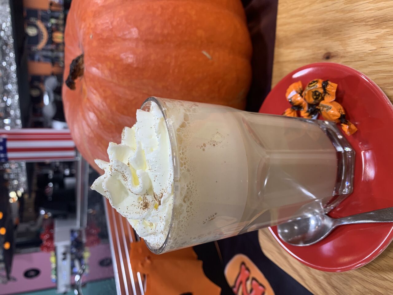 Pumpkin spice latte, une boisson aux saveurs d'automne