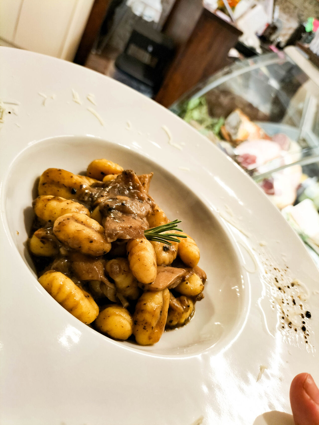 Gnocchi funghi e tartufo