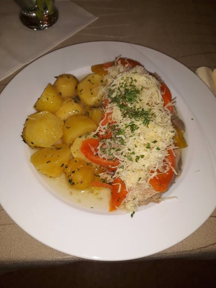 steirisches Wurzelfleisch mit Kartoffeln und Kren