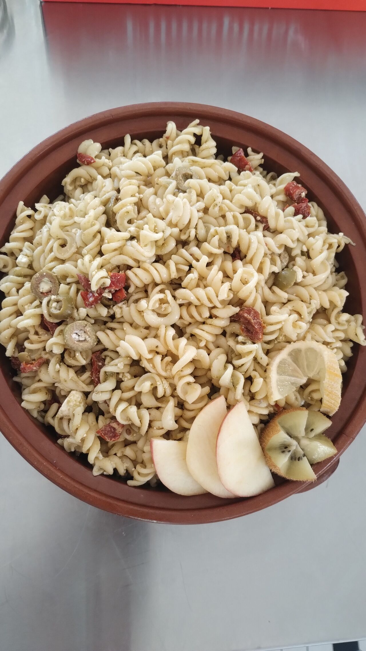 Salade de pâtes feta tomates séchées