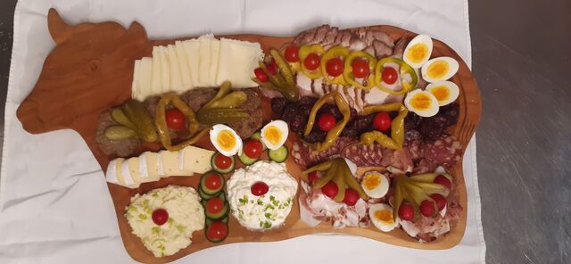 Jausenplatten zum Abholen