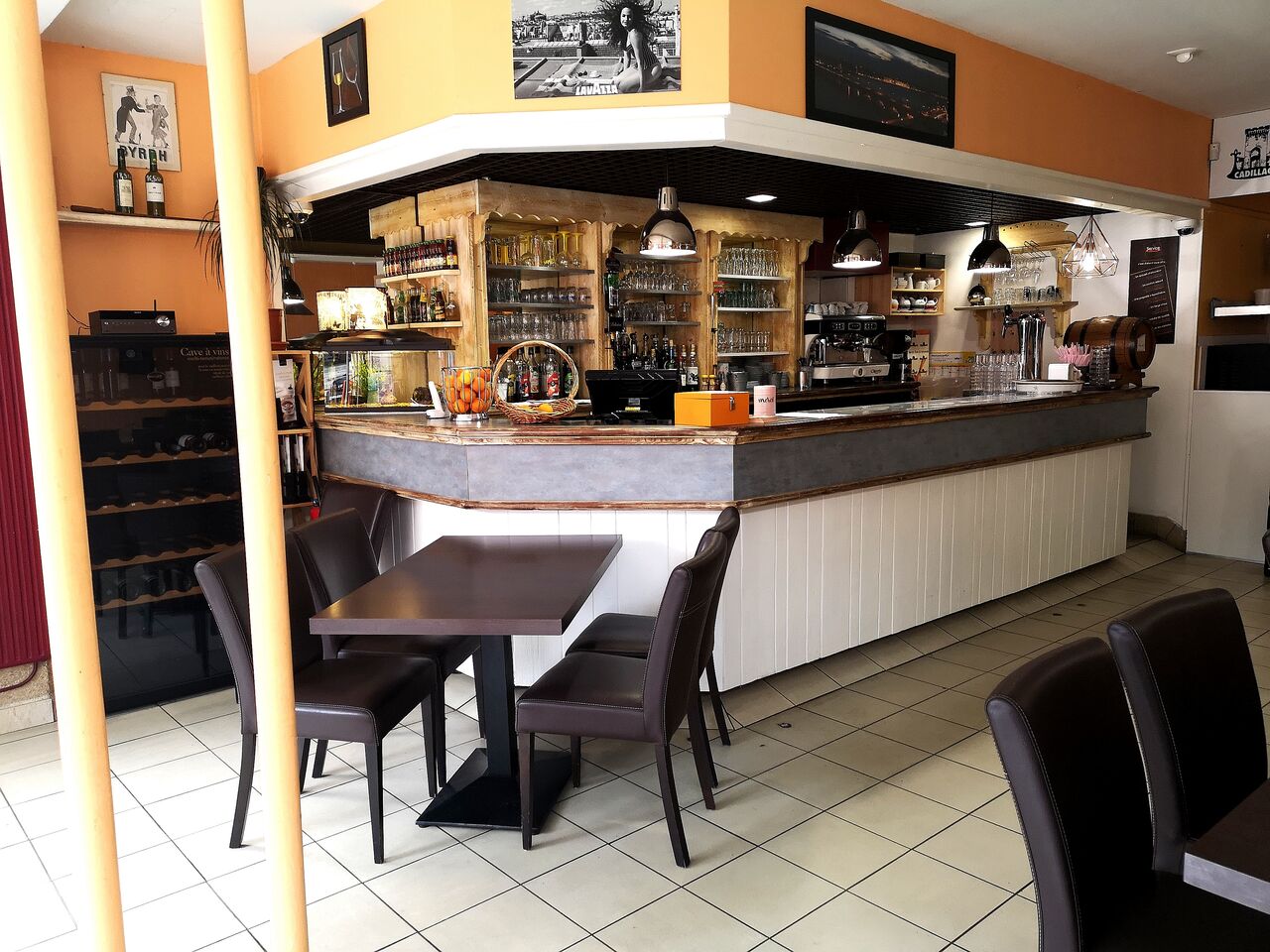 Bar du Restaurant Brasserie de la Halle