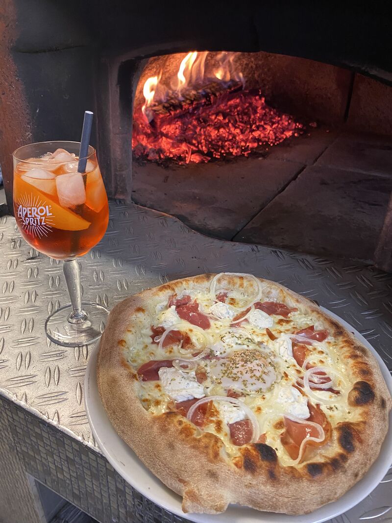 Pizza Carbonara & Apérol Spritz