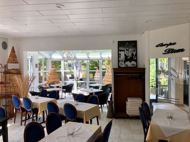 Eingang + Wintergarten