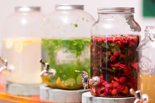 Eaux aromatisées et citronnades.