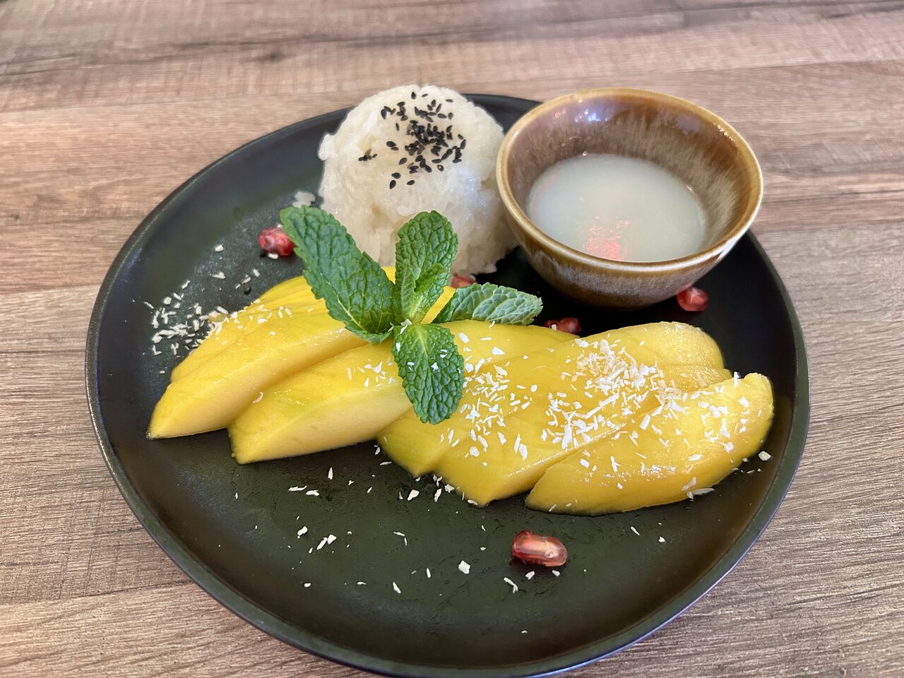 Riz gluant à la mangue