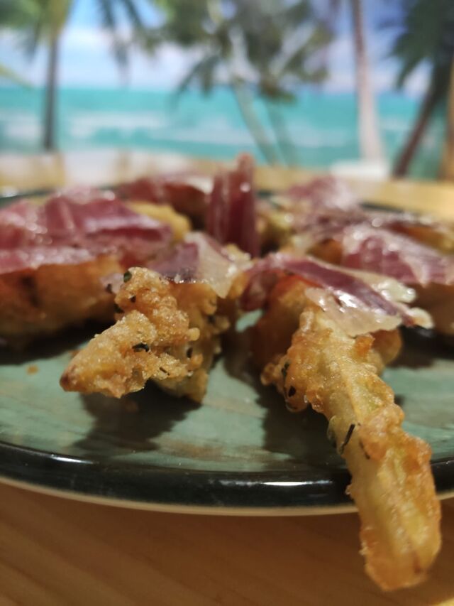 Alcachofas crujientes con jamón ibérico