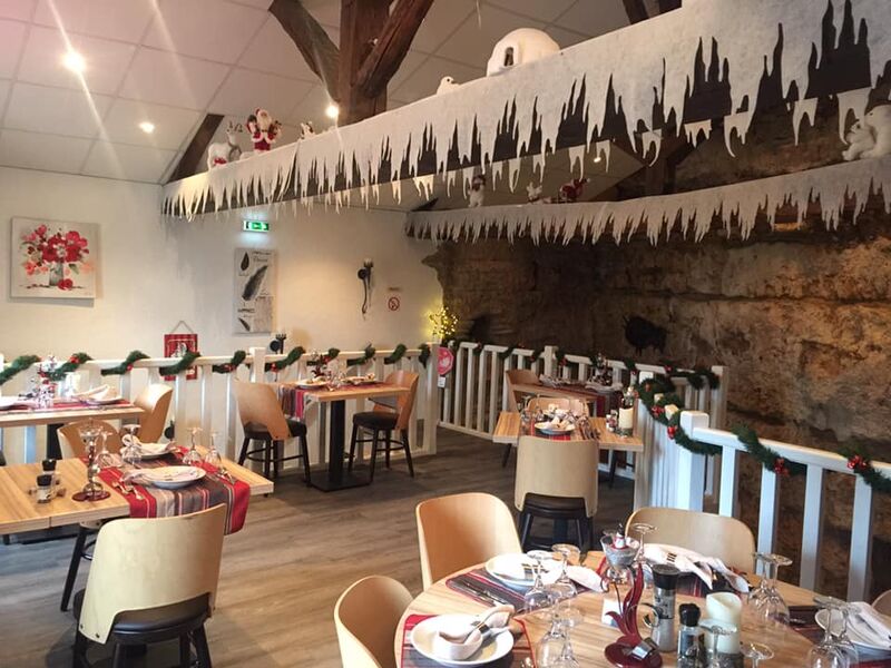 décorations de fin d'année au restaurant l'assiette troglodyte